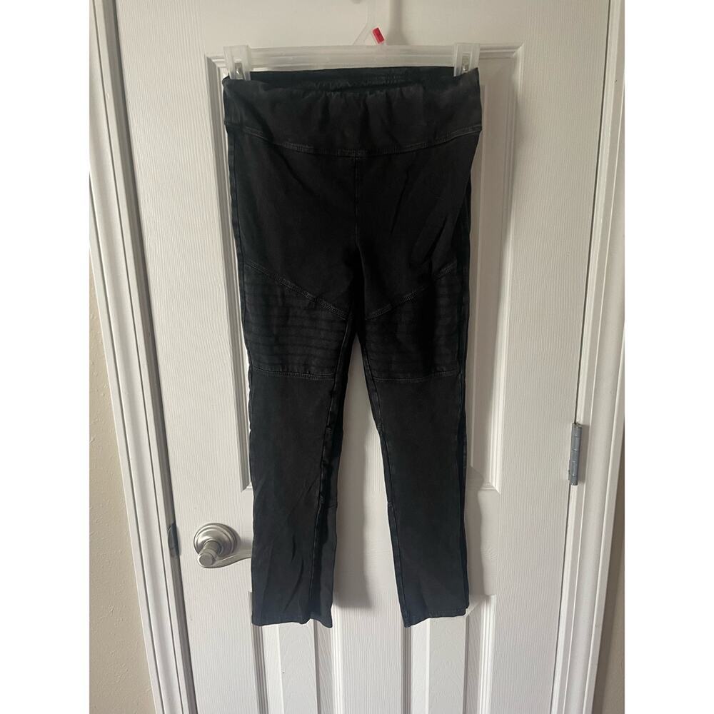 Melrose and Market Girls Activewear Pants in Black. Comfortable, Versatile! A15